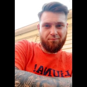 Meet your Posher, Tom